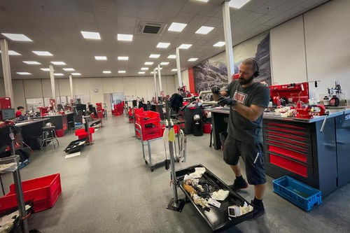 SRAM傳動系統開發總部巡覽 技術服務核心探秘